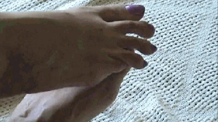 Gabby grabby purple toes