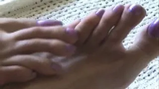 Long Toes Wigglinh and Grabbing