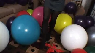 Saphire bursts Balloons Clip 1