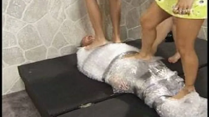 6min. Bubble Wrap Trample Clip - 3