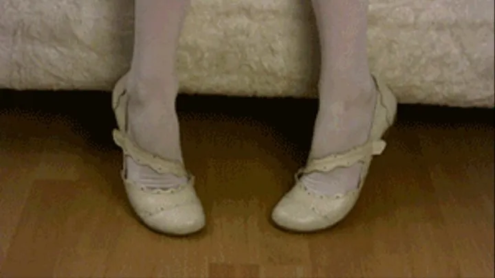 Alicia's white sexy shoes