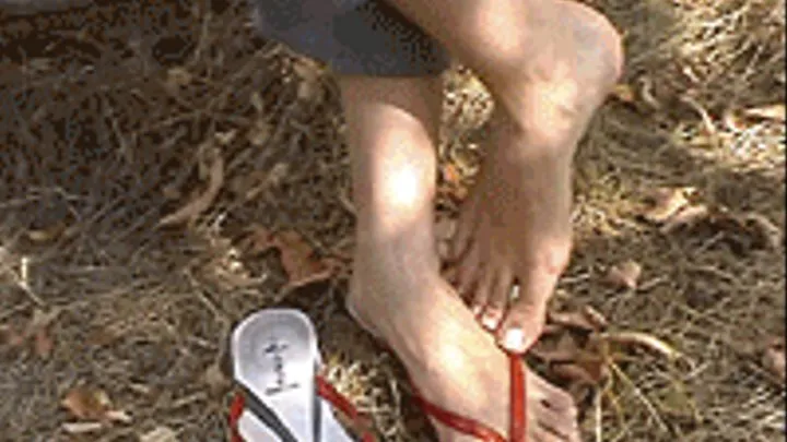 Sara showing her feet in public part 1