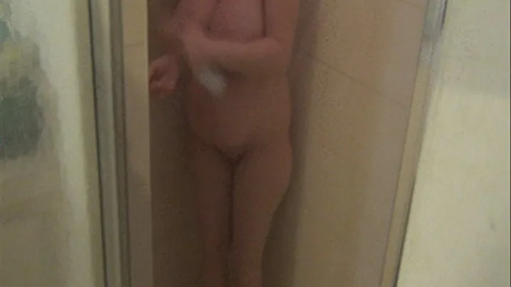 PREGNANT - 29 week Voyeur Shower WMV