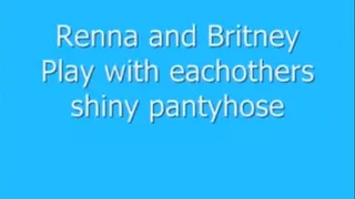 PANTYHOSE - Renna and Britney Playing with eachothers pantyhose