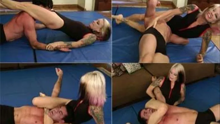 LIZ VS STEVE - SEMI COMPETITIVE MATCH - COMPILATION HEAD SCISSOR