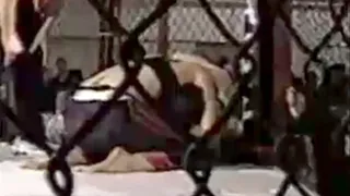 Amateur Female Cage Fighting (Part 2 of 4)