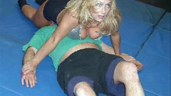 Live Mixed Wrestling 1 - Smothering Satine's Matches