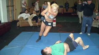 Live Mixed Wrestling 1 Smothering Satine VS Willie