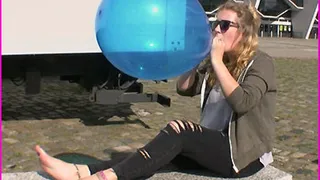 Shanti's Balloon Blow to Pop