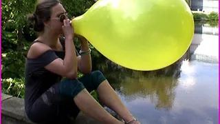 Bori's first time Balloon Blow to Pop