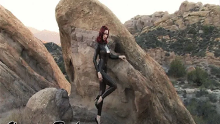 Latex Catsuit in Vasquez Rocks