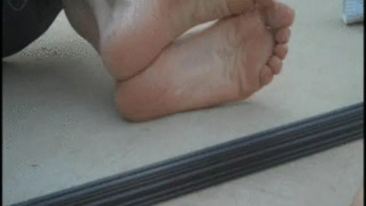 My pretty bare soles