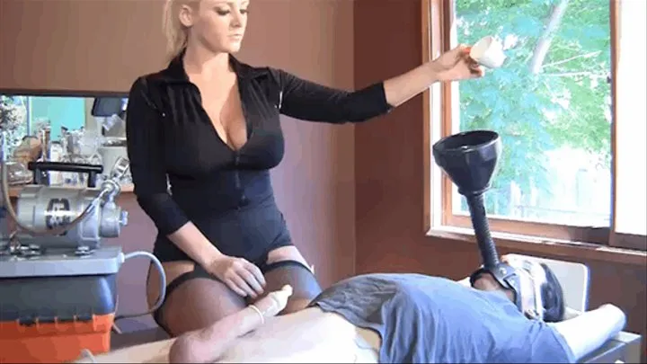 MILKING MACHINE MONDAY - THE HOTTEST STEP MOM EVER - SOPHIE DEE - MP4