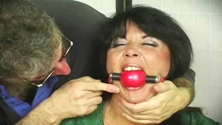 The gag tester- ballgags