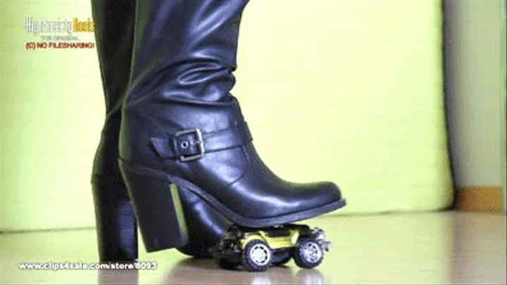 a-0659 Car Crush With Female Boots MPEG