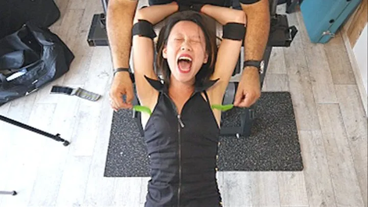 ULTIMATE TICKLISH HYSTERIA WITH ASIAN LINH'S UPPERBODY