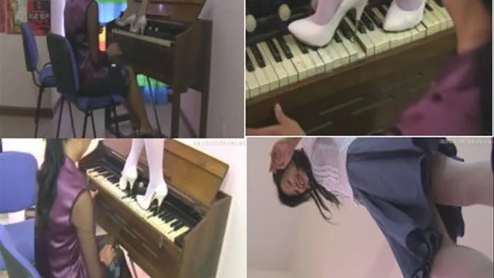 shelley & Jessica VS old organ 5