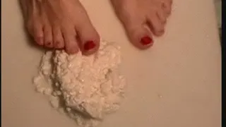 SQUISHY MESSY COTTAGE CHEESE