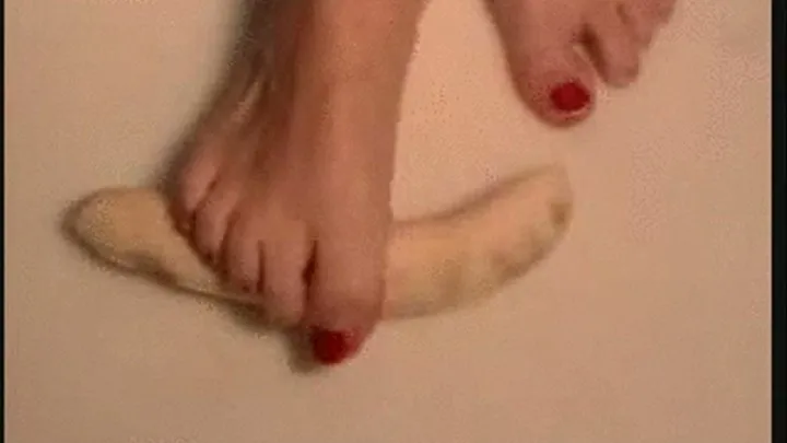 SQUISHY MESSY BANANA FEETS