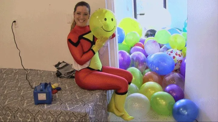 Spyder Fayth Inflates & Fills Room w Balloons