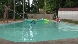 Fayth Cleans the Pool