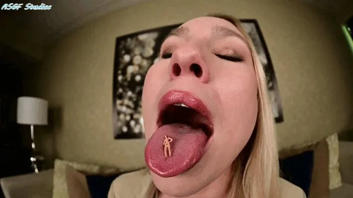 Jolene Hexx Xtreme VORE! GIANTESS mouth pov!