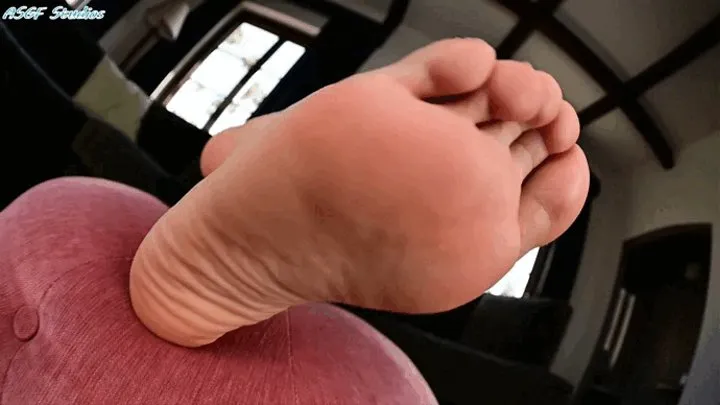 K, Korean MILF, BARE soles! Part 2