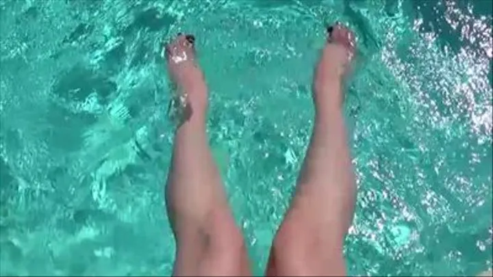 legs and feet splash fai