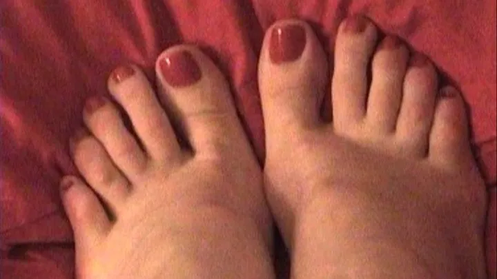 Red toes bi