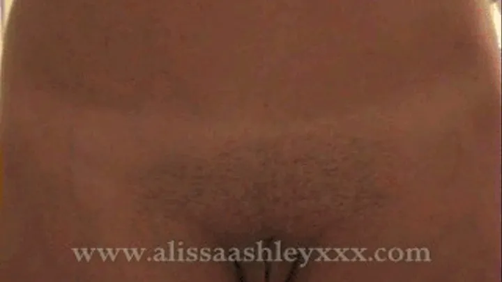 HAIRY PUSSY POTTY!!