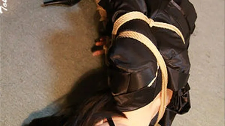 YR4 Japanese MILF Sales Lady Yuria Tied up and Gagged Part4