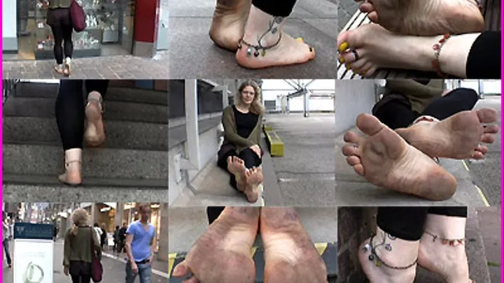 Fee's Barefoot Stroll in the City pt. 2