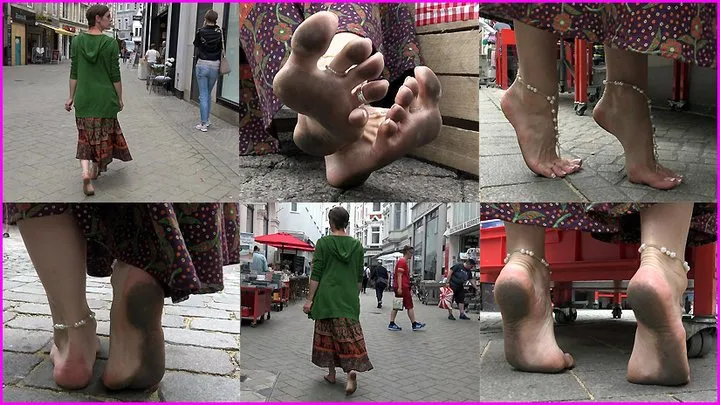 Janina's beautiful Bare Feet and dirty Soles in a neighbouring City