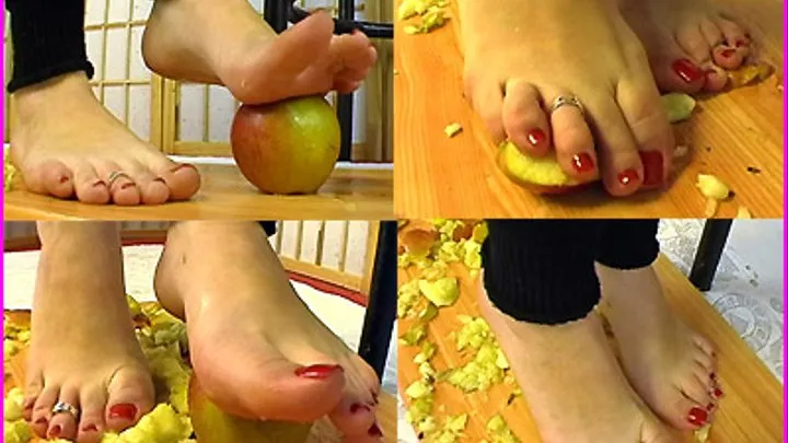 Norma's Barefoot Apple Crush