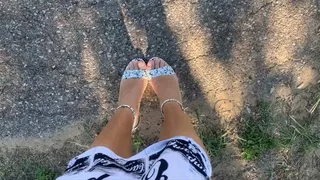 C4S157 Jessica, PP in black and white sandals pt1