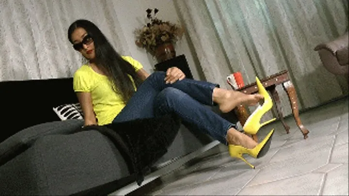 NewYellowStilettosDangling