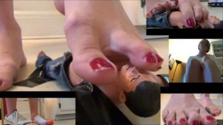 Mandy Toe Job 10 Inch Man