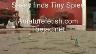 Sassy finds tiny people