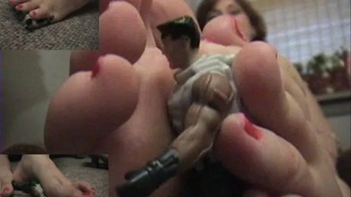 Alien Giantess with Kiki2