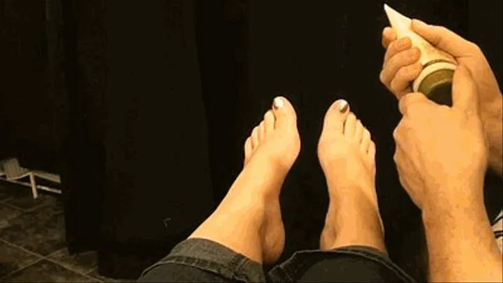 I get a sensual and hot foot massage by my slave