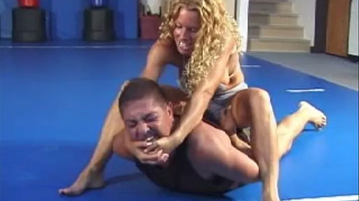 Mixed domination wrestling- Goldie vs. Pedro-part3