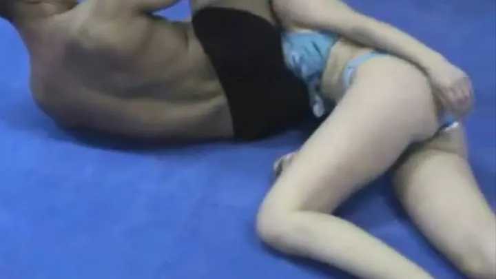 Mixed Wrestling 18yo Sophie vs. Gay George -complete battle