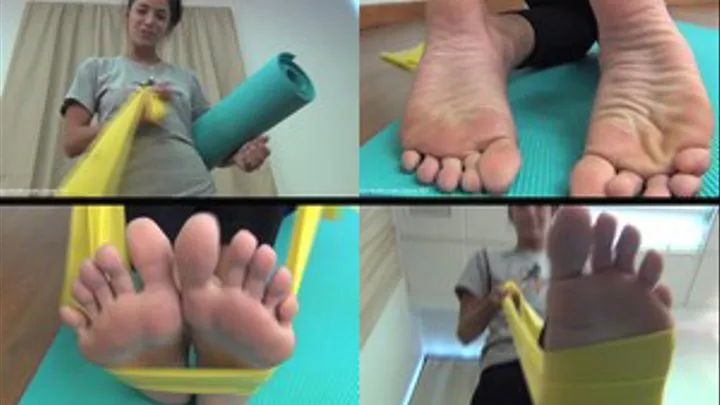 Sniffing Jessica's Yoga Feet (Big Screen Widescreen)