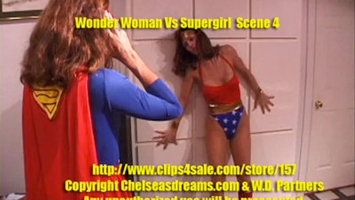 Wonder Woman Vs Super Girl - 4