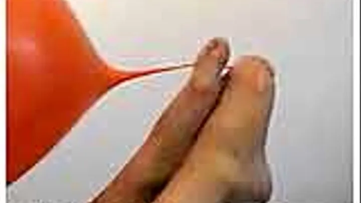 Vanessa's feet & balloon