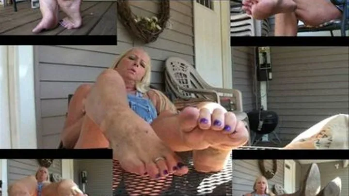 Gilf Bobbi Sweaty Farm Feet