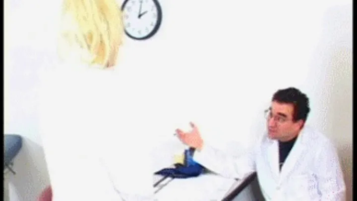 Nurse gets spanked by doctor