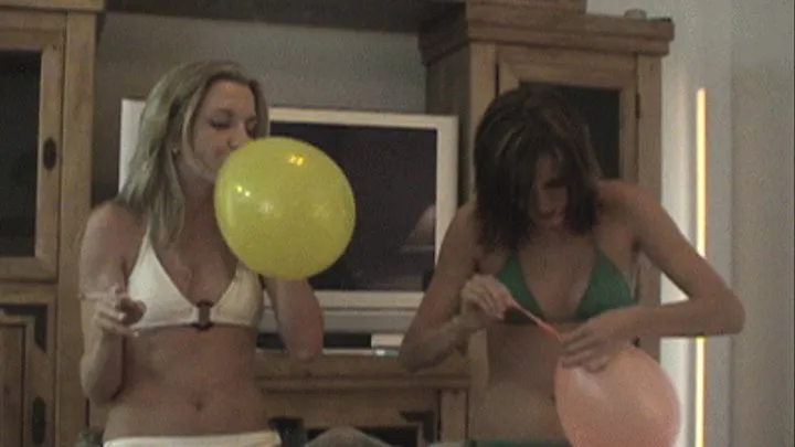 Bikini Balloon Girls With Jessie and Jolie - Full Version