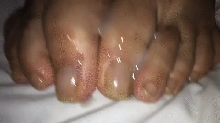 TOE CUM AND ASS SPREADING