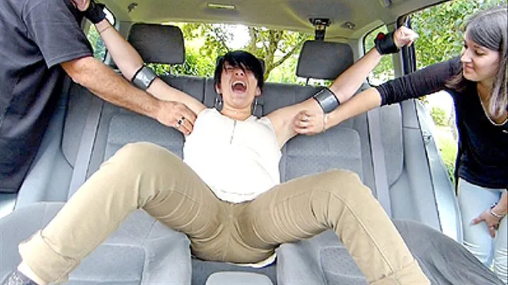 THE INSANELY TICKLISH MINA CRACKS UP IN THE CAR : UPPERBODY TICKLING